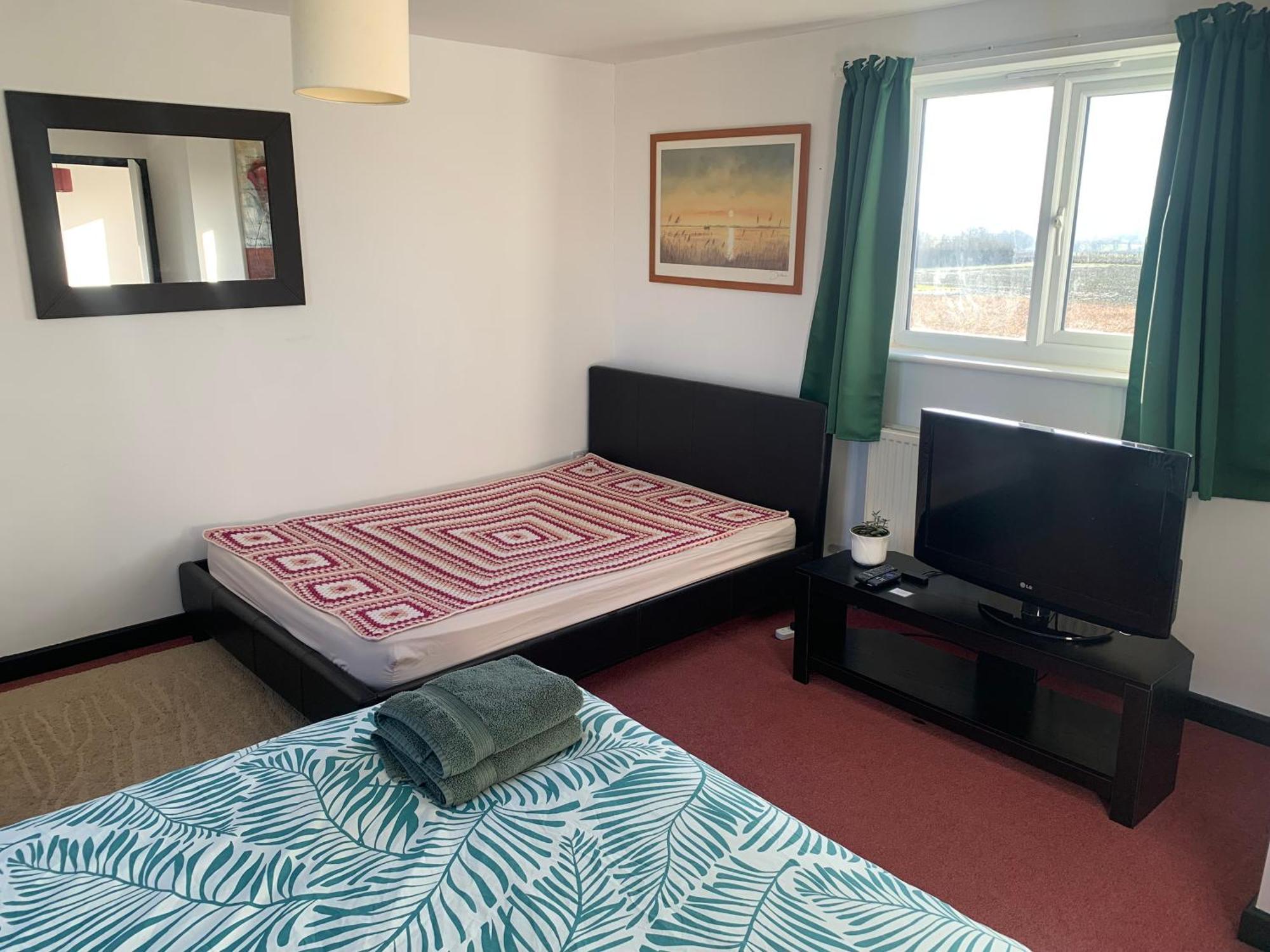 Claypits 1 Bedroom Annex, Private Bathroom, Peaceful Area מראה חיצוני תמונה